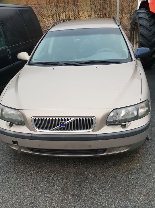 Volvo V70 2003 mod m/gassanlegg